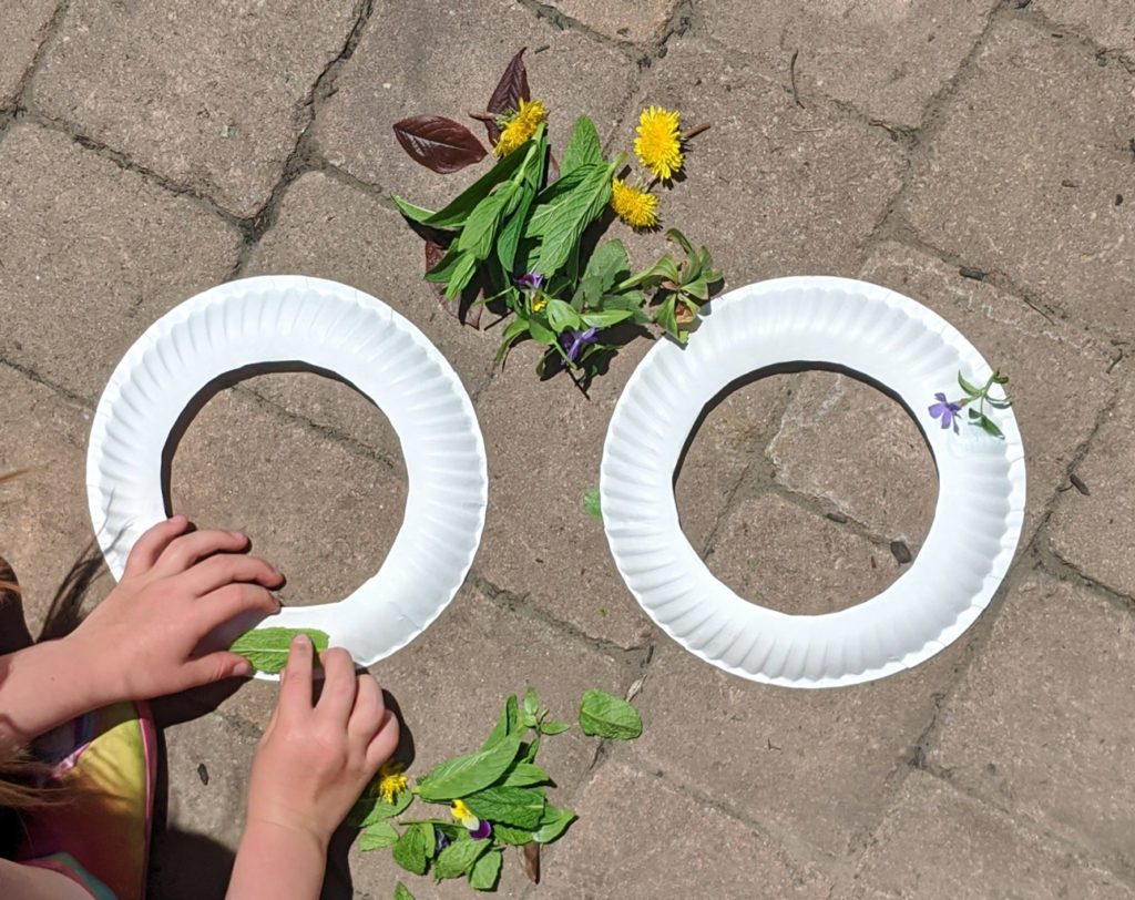 Paper Plate Nature Wreath - Raising Hooks